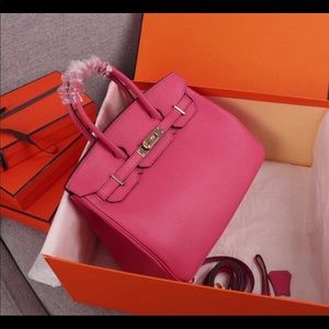 Dupe pink bag